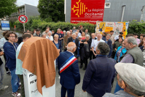dévoilement de la borne de figeac
